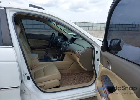 2008 Honda Accord 2.4 Ex-L from USA, damaged, VIN 1HGCP26898A056589